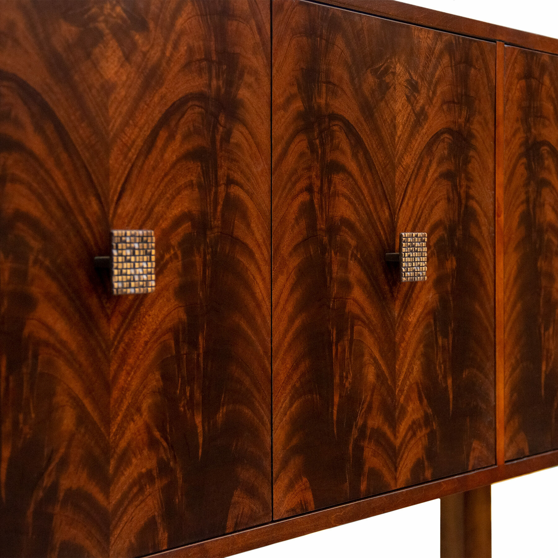 68 7 DR95 DR95 B12 2 Brighton Mosaic Square Crotch Mahogany Stilt Base Detail