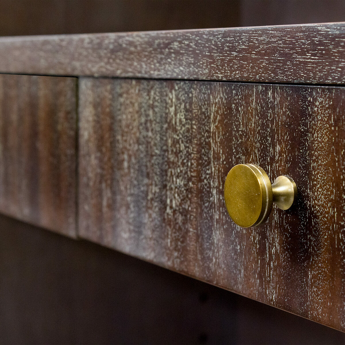 C651 3654 A Limed Mink Spiced Rum No Inlay Detail