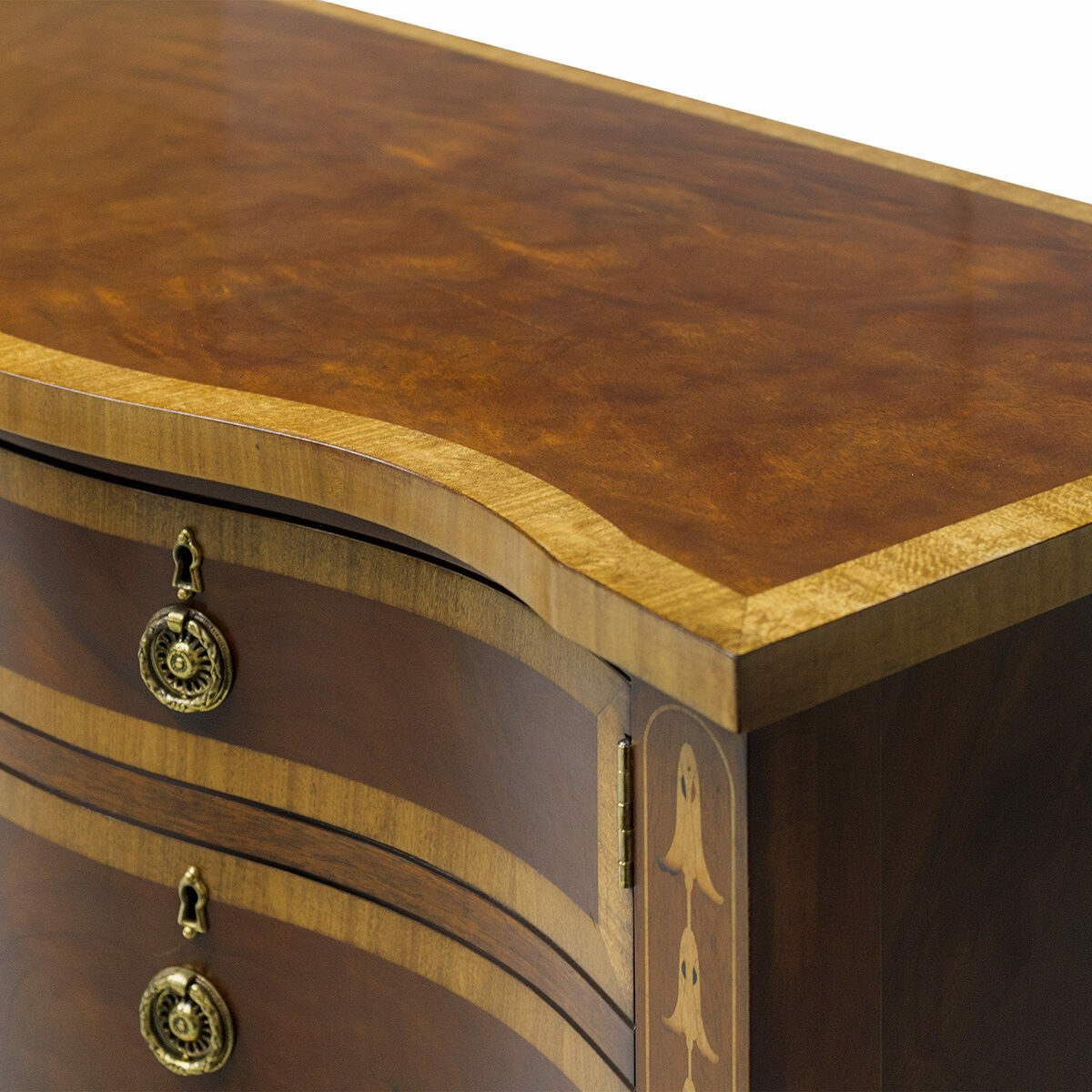 K205 Chelsea Mahogany Detail