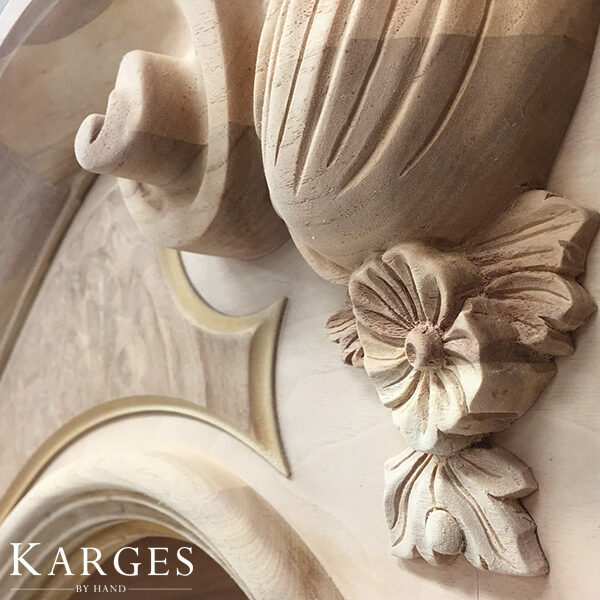 Karges 431 Louis XV Curio Detail