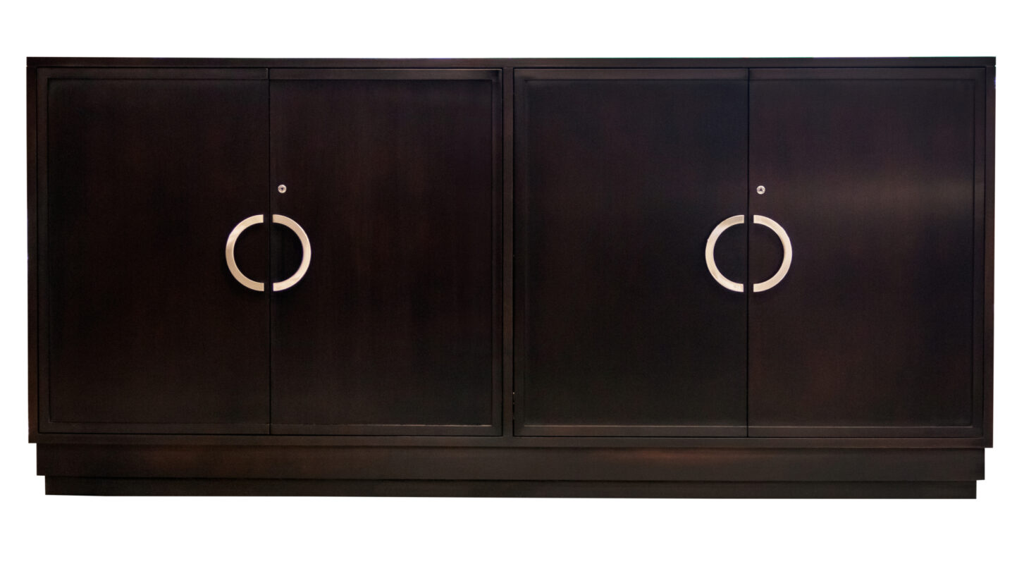 68 2 DR4 DR4 BL2 A Four Doorwith Locks Heron Half Circle Step Plinth